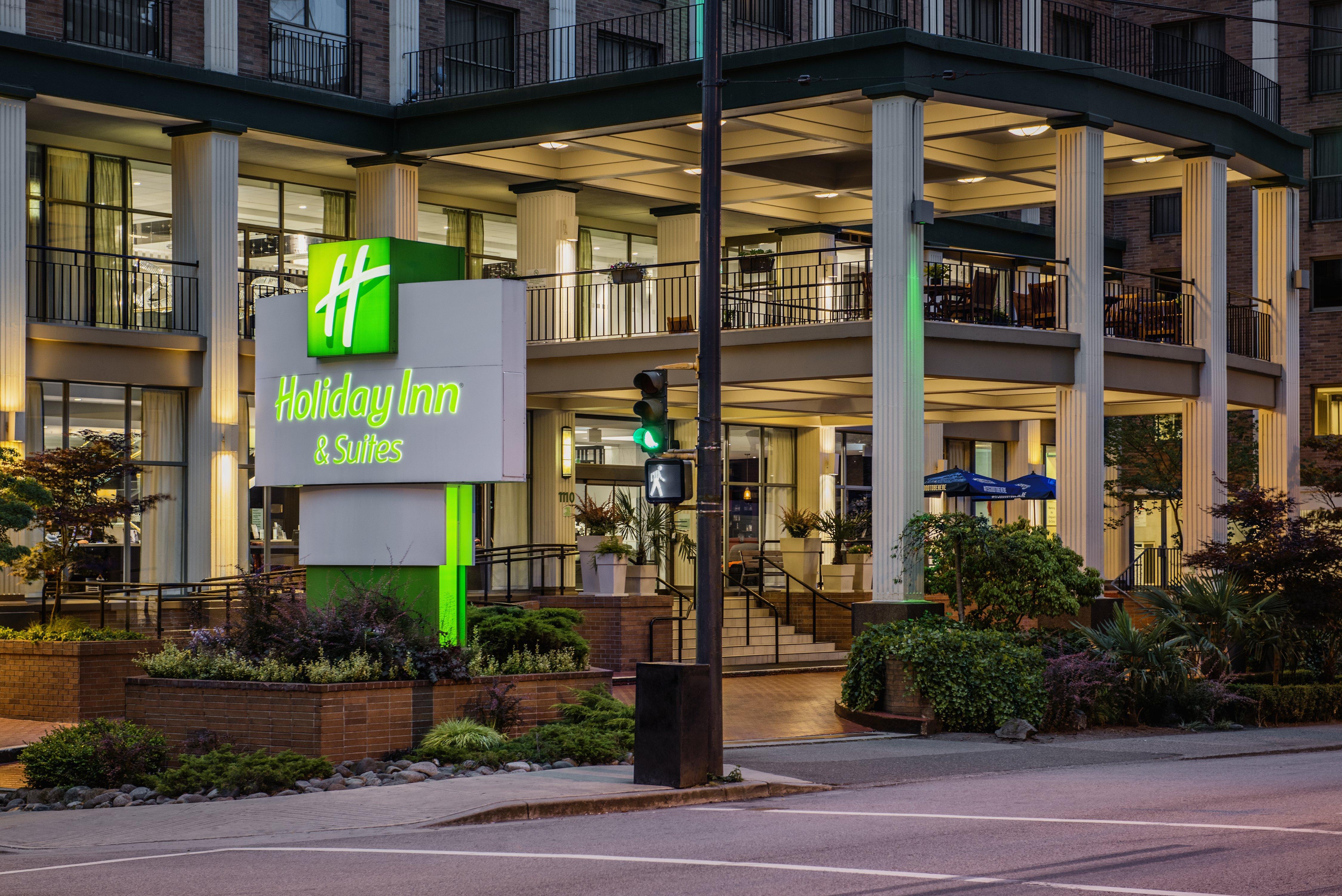 Holiday Inn Vancouver Downtown & Suites, An Ihg Hotel Exterior photo